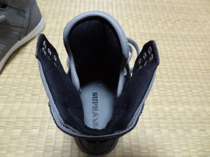 supara-gray16.JPG